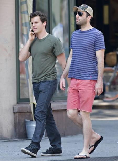 Jonathan Groff und Zachary Quinto