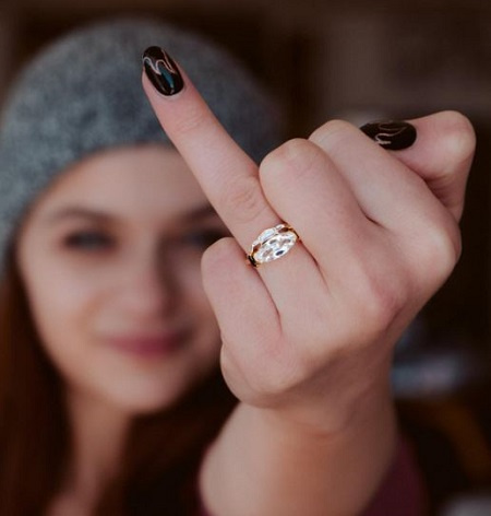   Stefan Piet's fiancee Joey King's engagement ring.