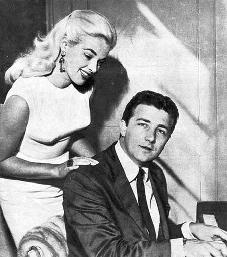   Il defunto attore Richard Dawson e la sua prima moglie Diana Dors