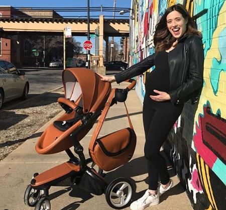 hija de eli kay-oliphant