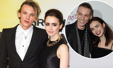 Jamie Campbell Bower y su ex novia Lily Collins