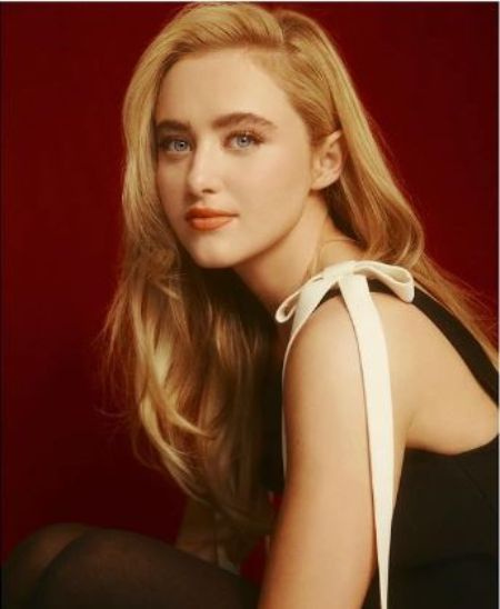 Atriz de 26 anos de The Society Kathryn Newton