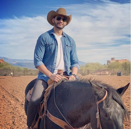   kaitlán collins' beau Will Douglas riding horse 