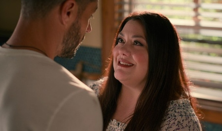 Brooke Elliott dans Sweet Magnolias