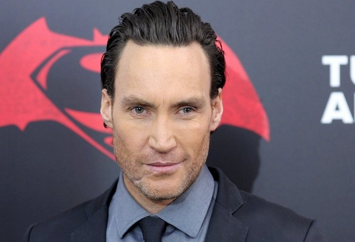   Chi è Callan Mulvey? Cose che dovresti sapere su di lui