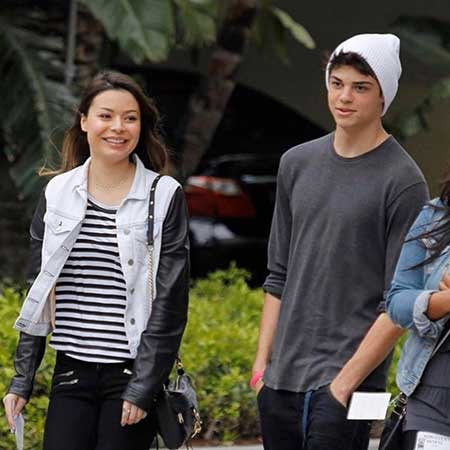   Miranda and Noah Centineo