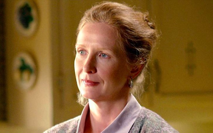 Frances Conroy e todos os mistérios que a cercam