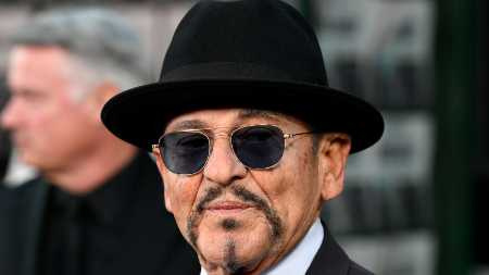 O ator Joe Pesci é Tiffany's father