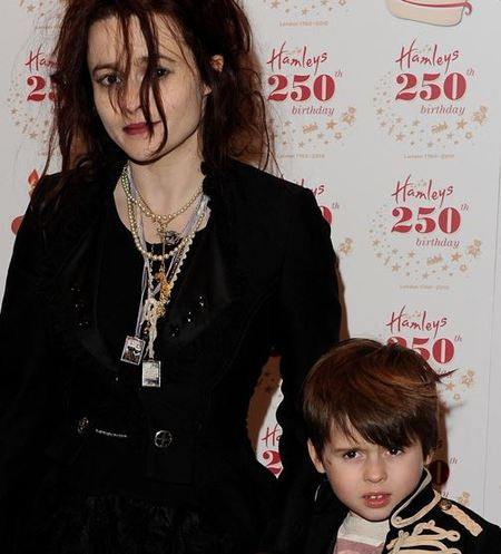 Helena Bonham Carter y Tim Burton's son, Billy Raymond Burton