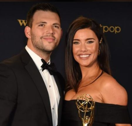 El ex agente de talentos de CAA, Elan Ruspoli, con su esposa, la actriz canadiense Jacqueline McgInnis Wood
