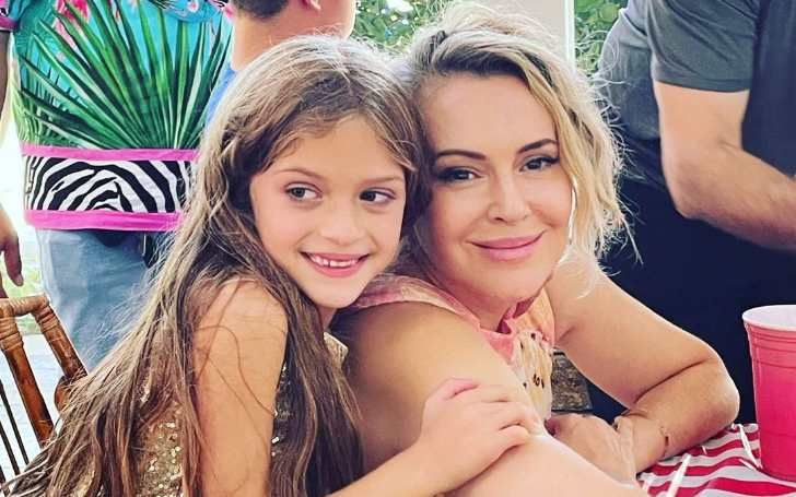 ¿Quién es la hija de Alyssa Milano, Elizabella Dylan Bugliari? Datos interesantes