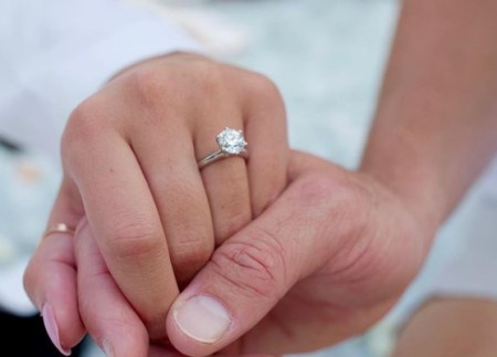 anillo de compromiso james murray