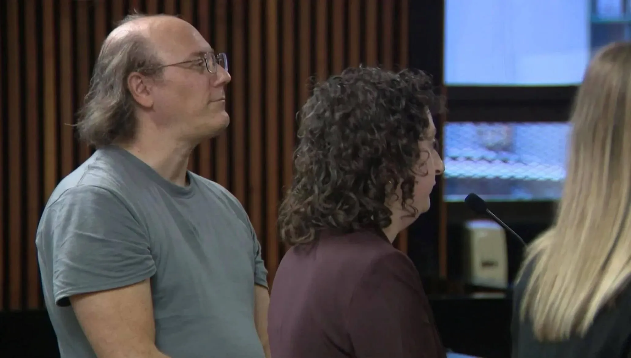 Le continue domande di un giornalista di Albany hanno portato un sospettato di omicidio a confessare davanti alla telecamera' width='2062' height='1170' title=