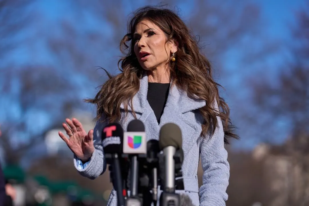 Kristi Noem sagte, die meisten Einwanderer in ICE-Haft seien Gewaltverbrecher. Die Daten sagen etwas anderes.