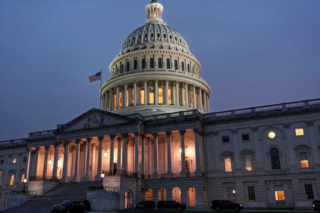 Vérifications des faits et mises à jour en direct sur la fermeture du gouvernement fédéral en 2025