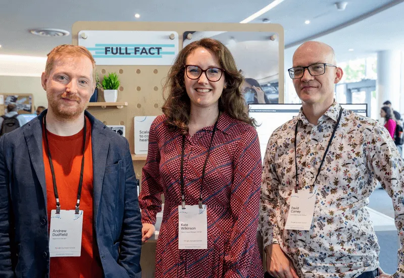 Os verificadores de fatos do Reino Unido estão enviando sua IA para ajudar os americanos a cobrir as eleições