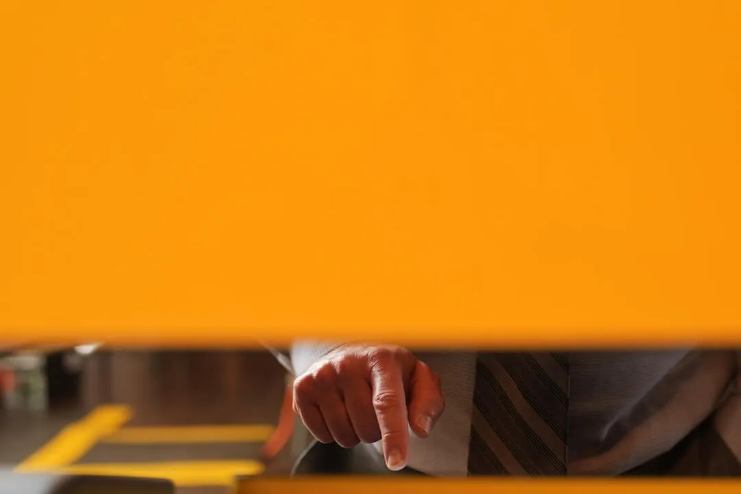 L’affirmation de Trump sur le vote « truqué » en Californie utilise les données à mauvais escient et déforme les faits