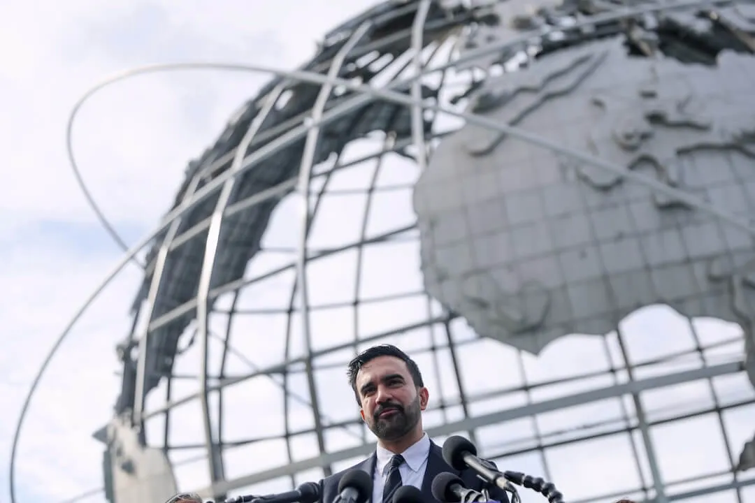 Por que é improvável que os esforços para revogar a cidadania americana de Zohran Mamdani tenham sucesso