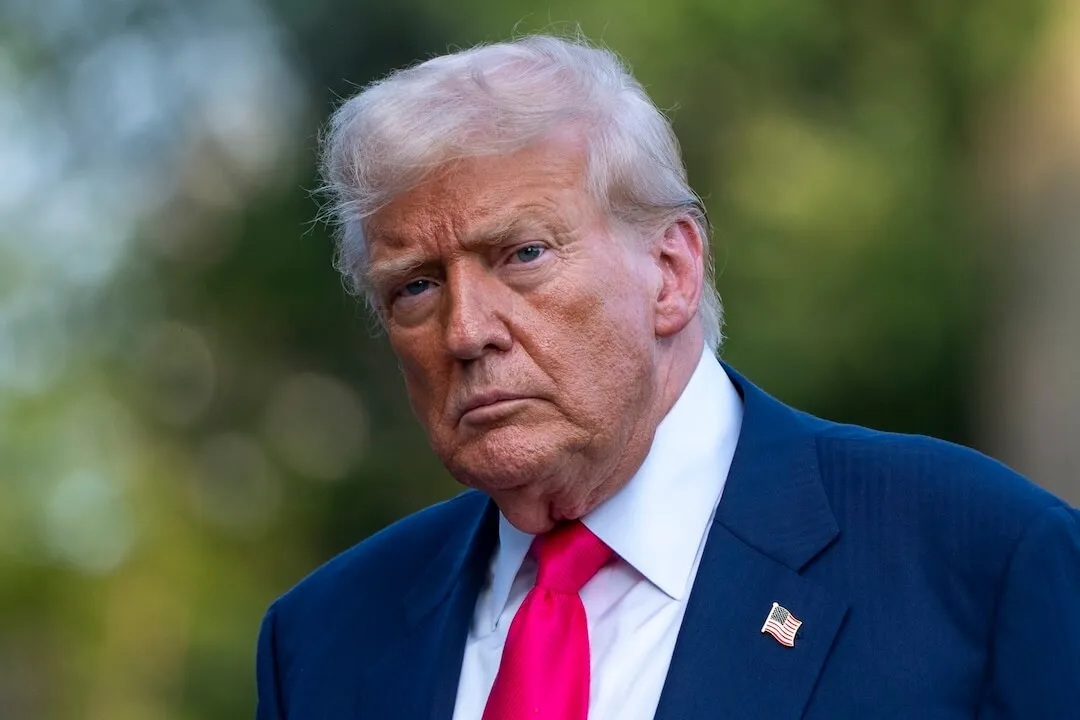 Trump culpa os democratas e Comey pelos arquivos de Epstein, mas a linha do tempo conta uma história diferente