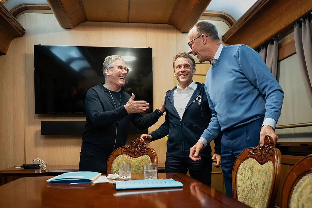 Die Kokain-Behauptung von Alex Jones gegenüber europäischen Staats- und Regierungschefs zerfällt bei genauerer Betrachtung