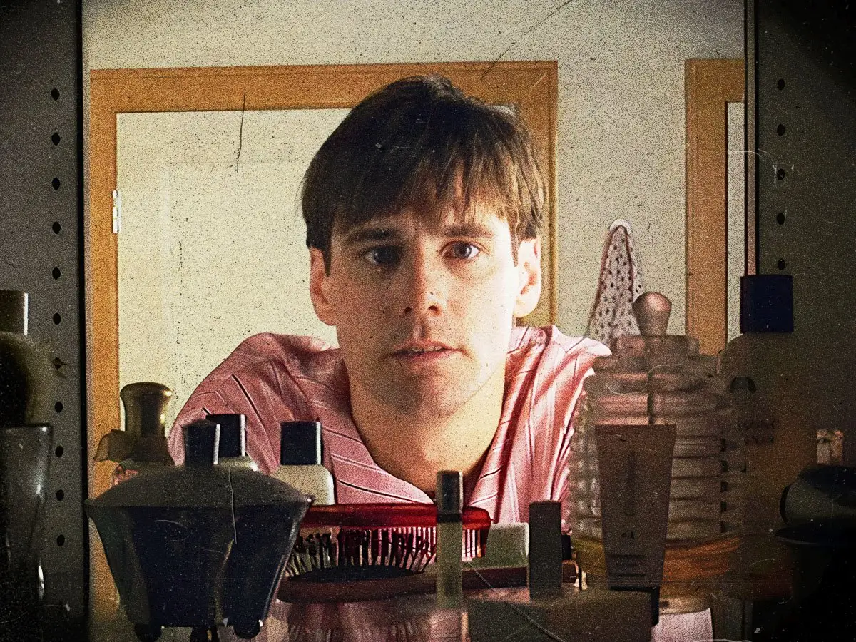 O autor de Truman Show revela um original mais sombrio