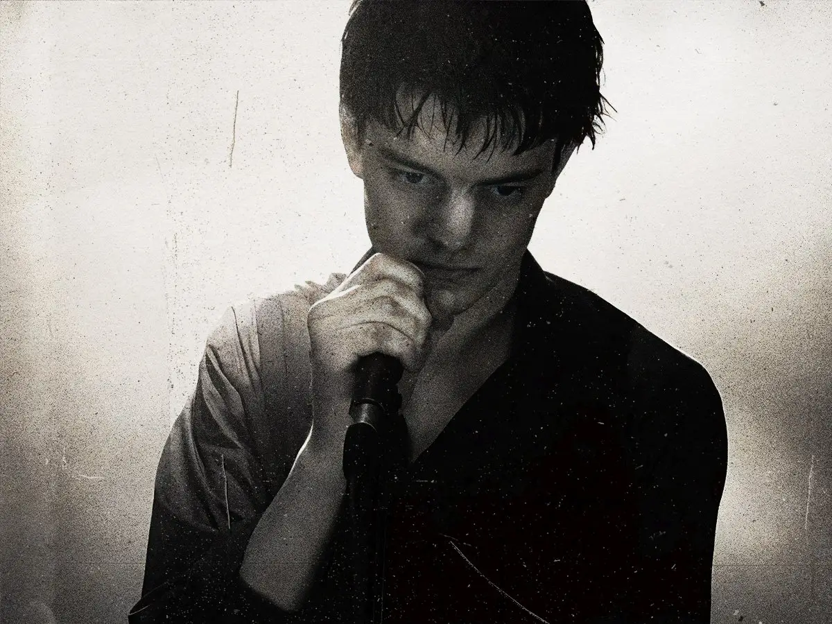 A MASTER HOUSE DI ANTON CORBIJN A IAN CURTIS E KONTROLLE