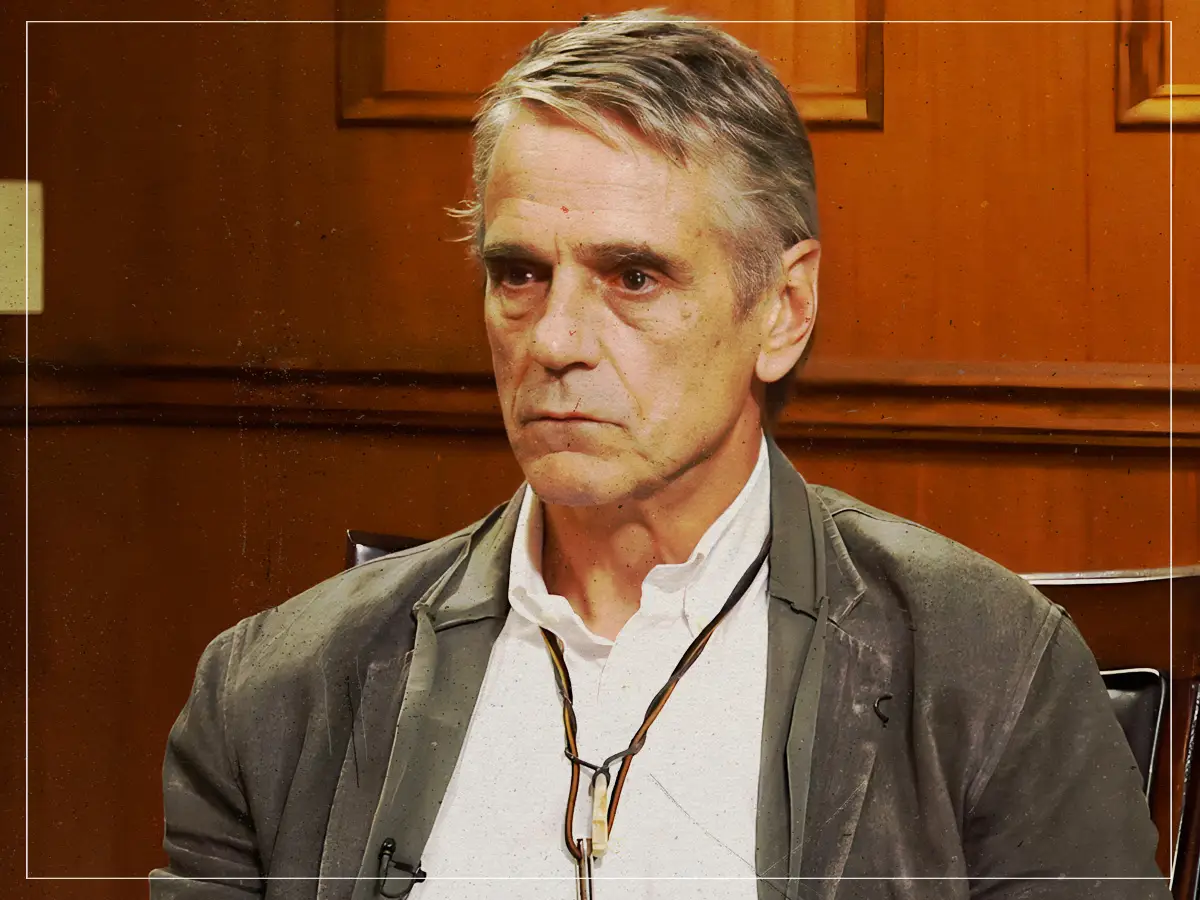 Música: o filme Jeremy Irons admitiu que era lixo