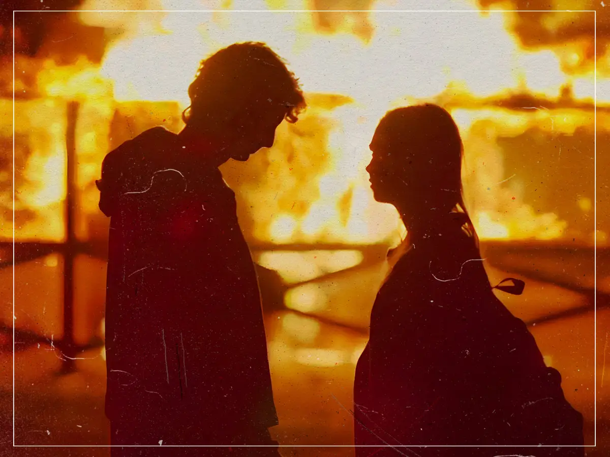 Resenha de cinema The Burning Season: In Fascinating Love Story, que foi contada na direção oposta