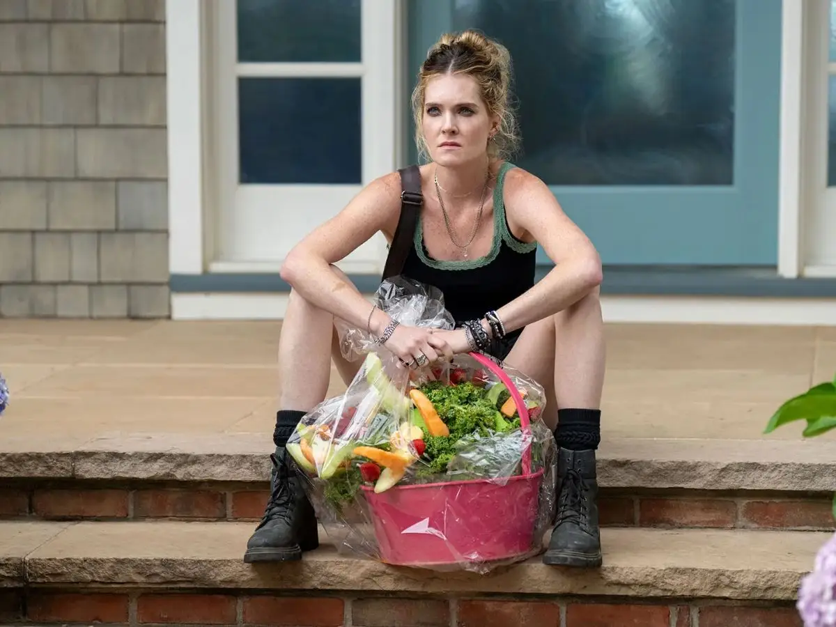 Dê uma olhada em Julianne Moore e Kevin Bacon Star em um novo trailer para a série cult de alta sociedade Sorens High Society