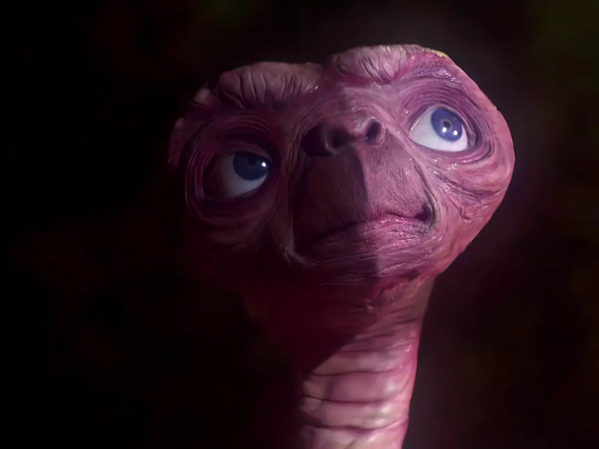 Dee Wallace argumentó con Steven Spielberg sobre la subtrama de asuntos amorosos de ET con la madre de Elliot