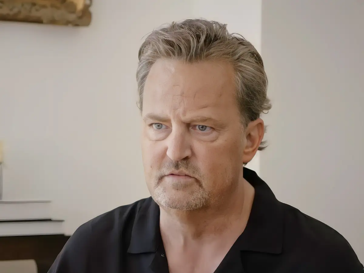 O Stieffather de Matthew Perry causa uma explicação das prisões: esperamos que a justiça seja tomada no curso