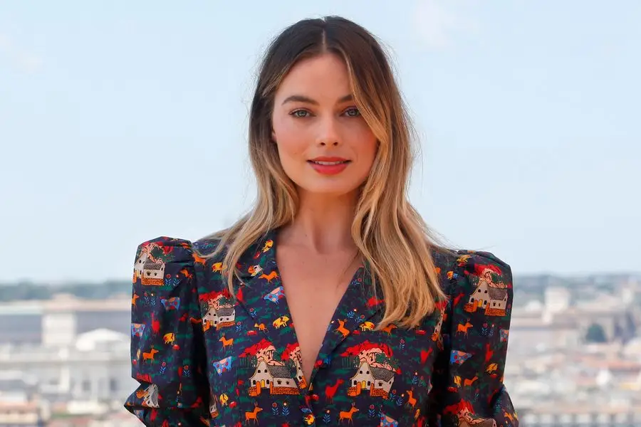 Margot Robbie chama seu filme favorito Sharon Tate