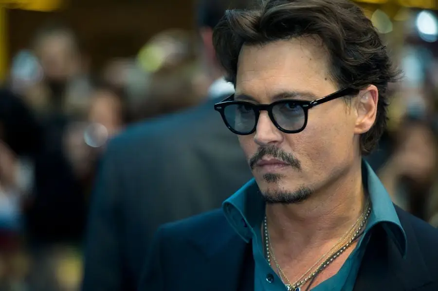 Howard Stern acusa que Johnny Depp é exagerado durante o processo ouvido Amber