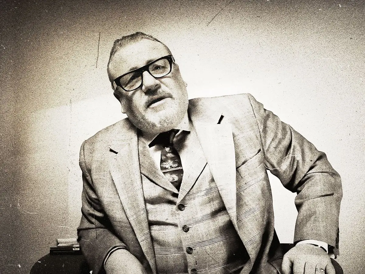 A série que surpreendeu Ray Winstone: é um show trágico, mas eles riem