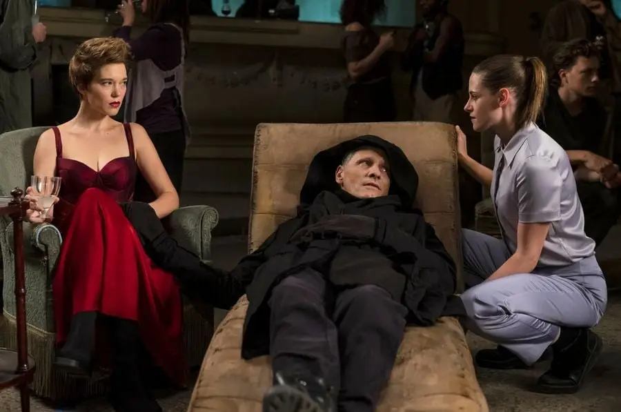 Viggo Mortensen e Kristen Stewart Star no novo trailer do crime do futuro de David Cronenberg