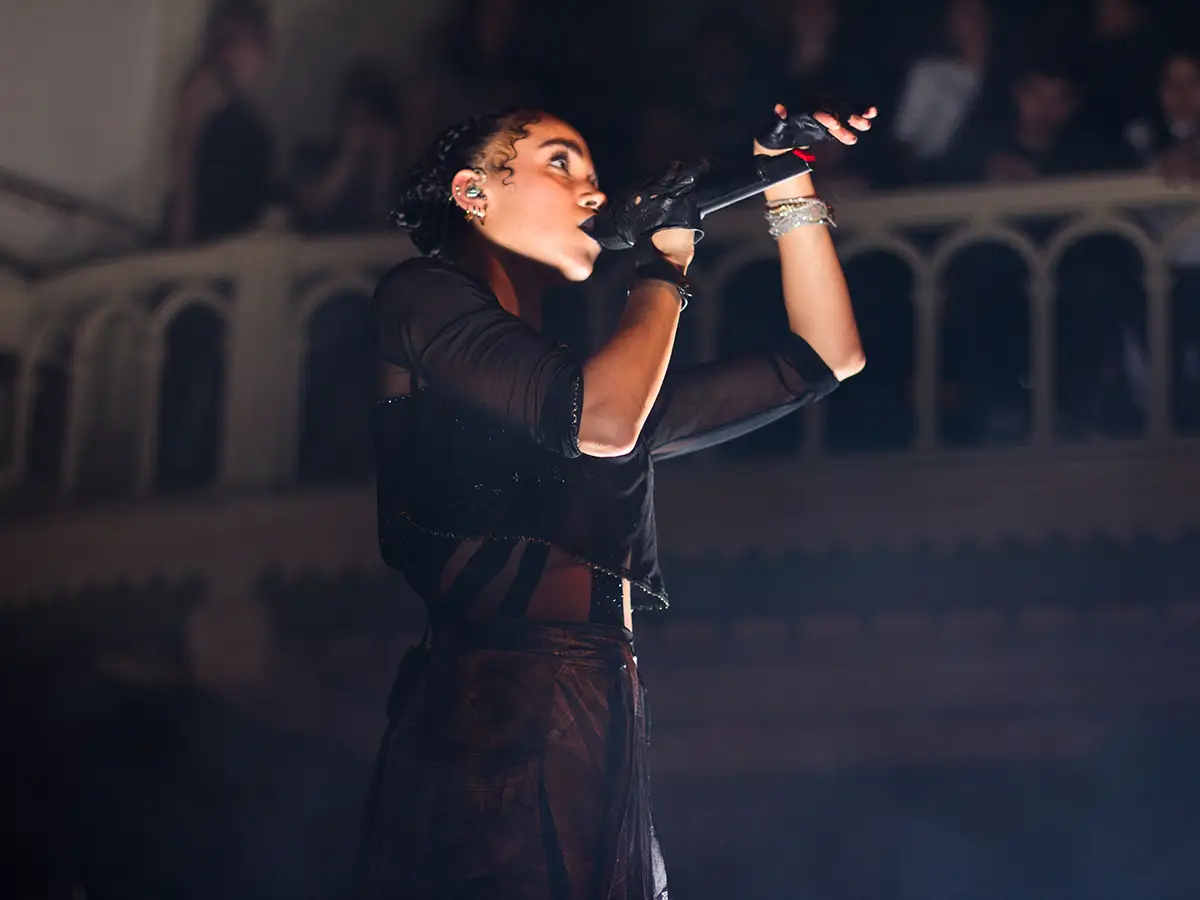 FKA Twigs Condemns Shia Labeouf por evasivas tácticas legales antes del juicio por abuso