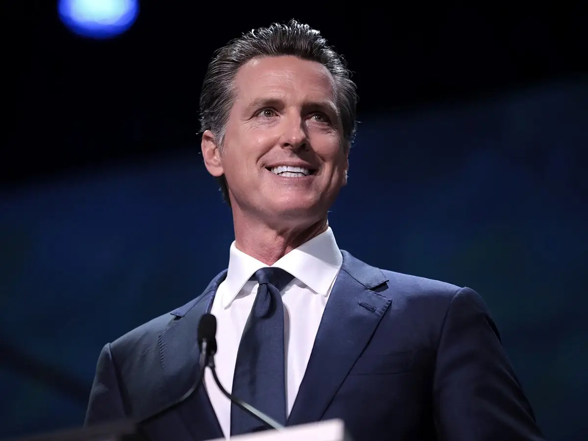 Gavin Newsom deriva um novo incentivo fiscal de 7,5 bilhões de dólares para Hollywood no meio dos preços de Donald Trump