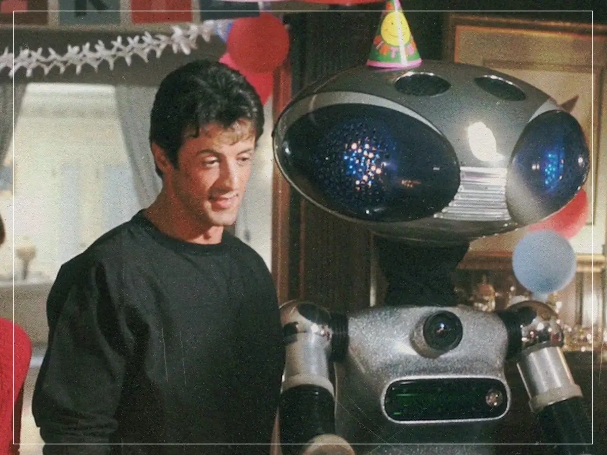 A verdadeira razão para o estranho robô de Sylvester Stallone IV