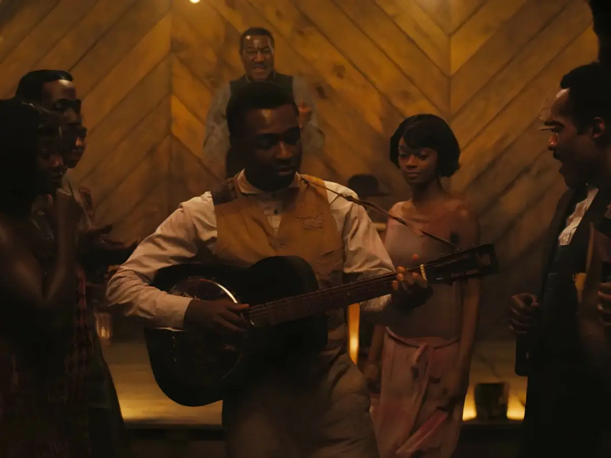 Ryan Coogler pediu ao compositor Siner para encontrar uma única guitarra para a trilha sonora do blues