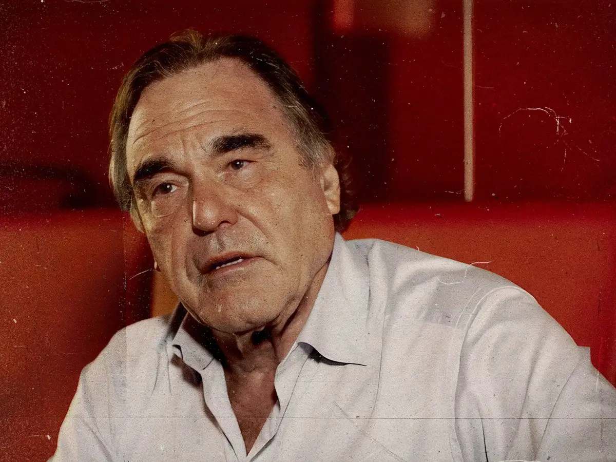 Oliver Stone explica su admiración por Roger Ebert: fue muy solidario