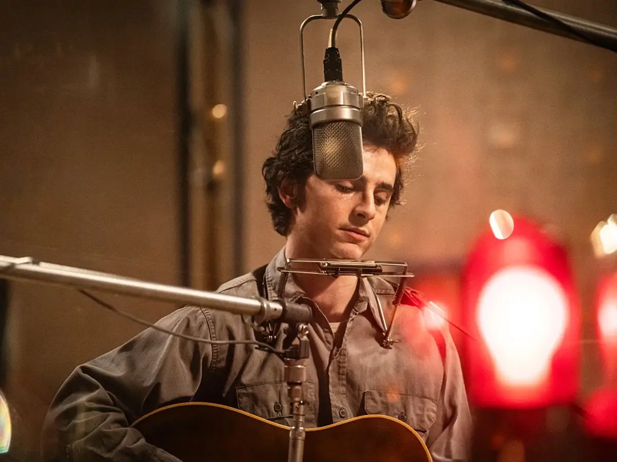 A dedicação incessante de Timotheé Chalamet para interpretar Bob Dylan revelou