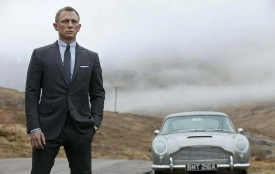 Como Roald Dahl arruinou irrevogavelmente a série James Bond