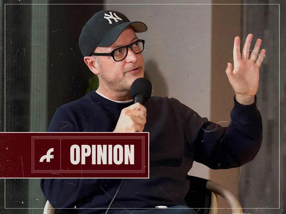 Matthew Vaughn no está convenciendo a nadie que haya superado su rechazo de James Bond