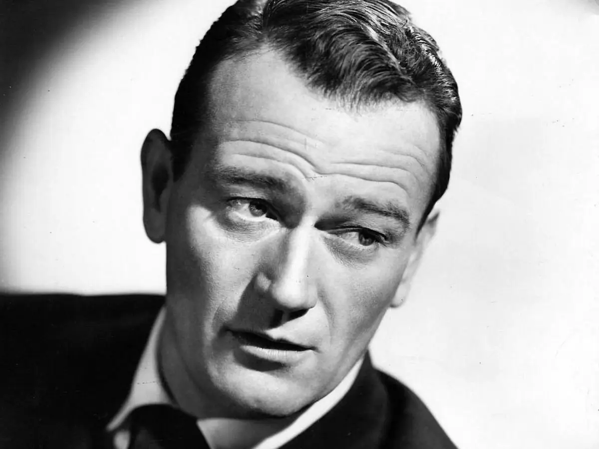 Os filmes lendários de John Wayne são claramente chamados