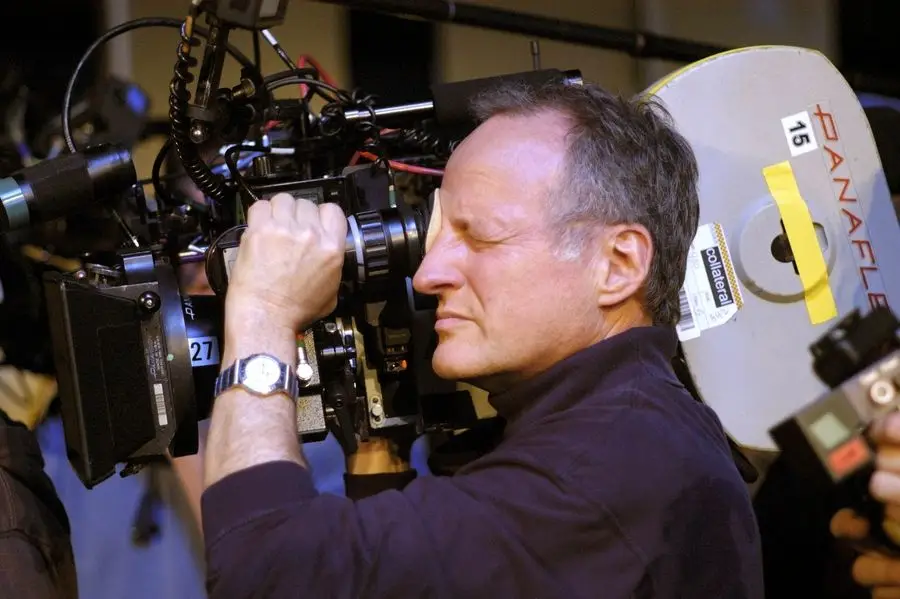 Michael Mann oferece atualizações de calor 2