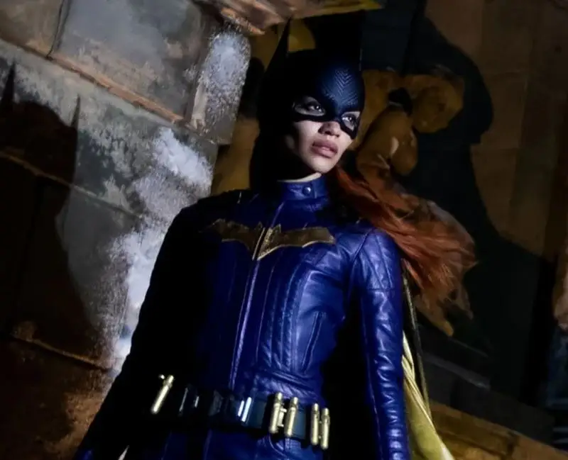 La estrella de Batgirl, Leslie Grace, analiza la cancelación del proyecto