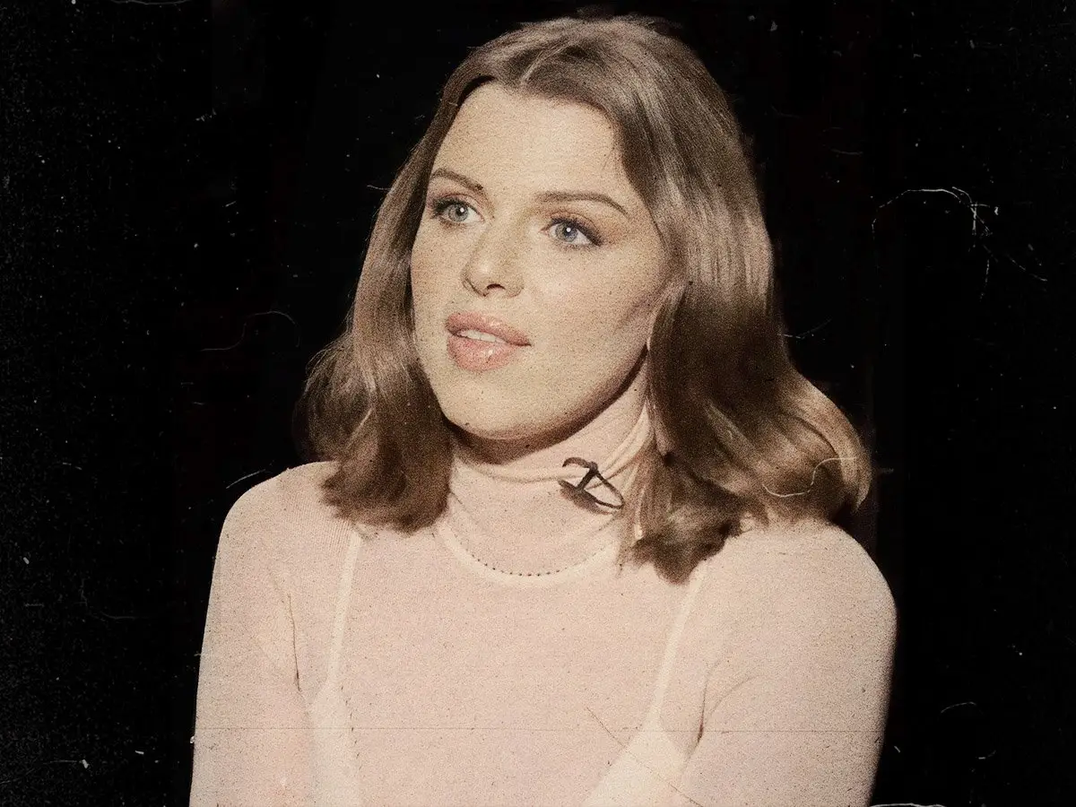 Julia Fox diz que se sentiu armada por Kanye West