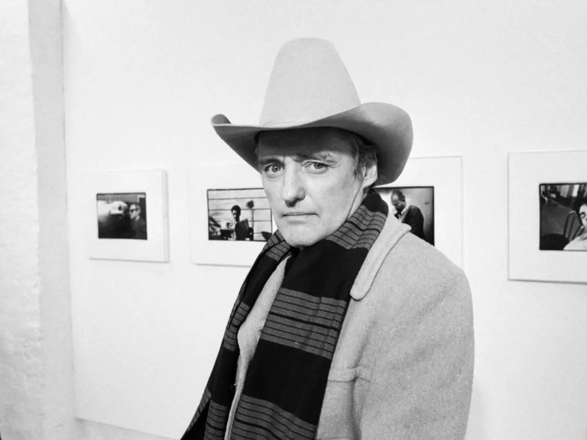 O filme de Dennis Hopper está enterrado pelo estudo: não conseguimos um teatro
