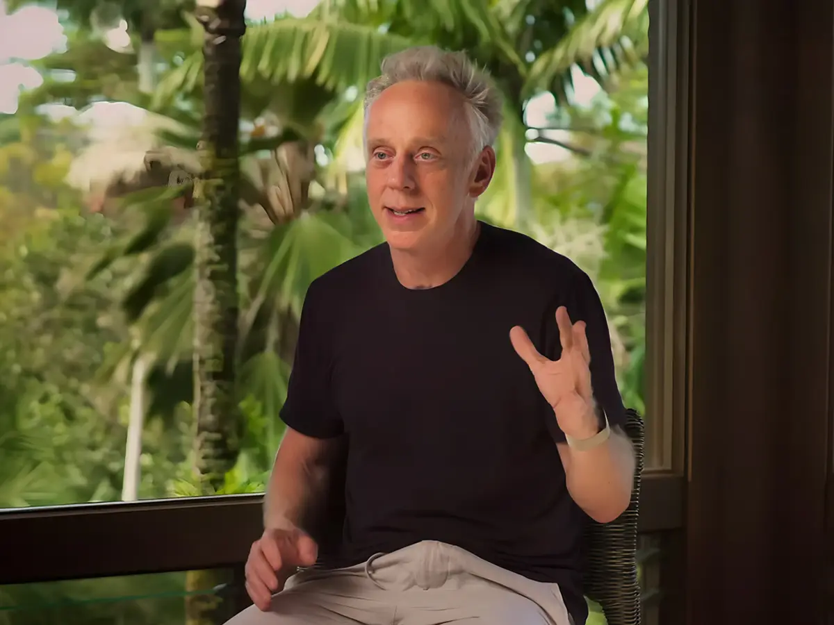El creador de The White Lotus, Mike White, defiende la tercera temporada después de las quejas: te estoy superando