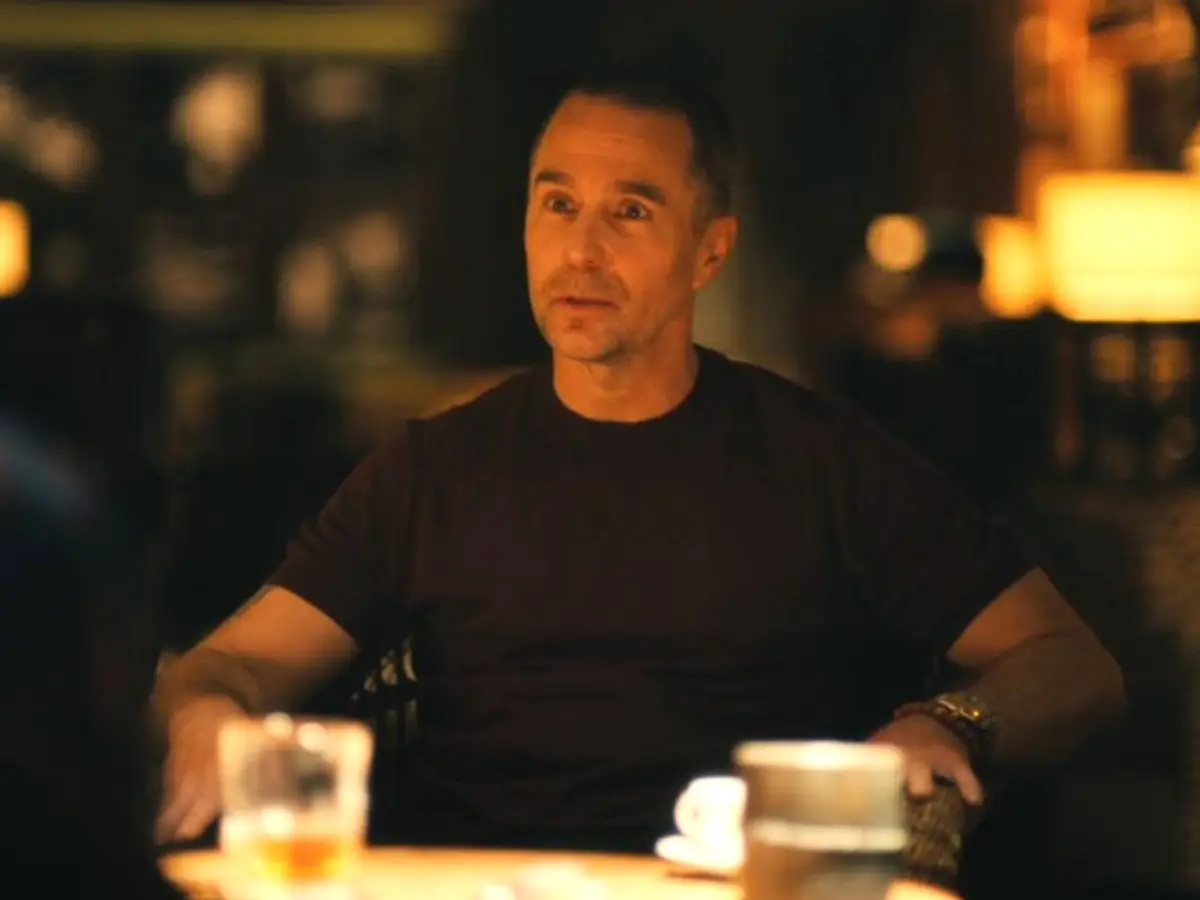 Walton Goggins entra no lótus White de Sam Rockwell: Havia um certo medo